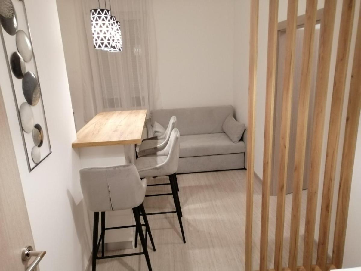 Evita Apartment Karlovac Luaran gambar