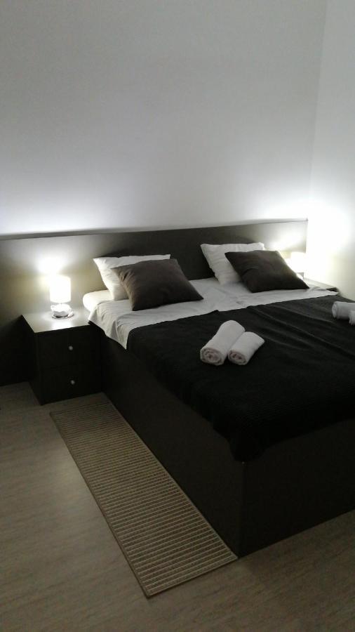 Evita Apartment Karlovac Luaran gambar