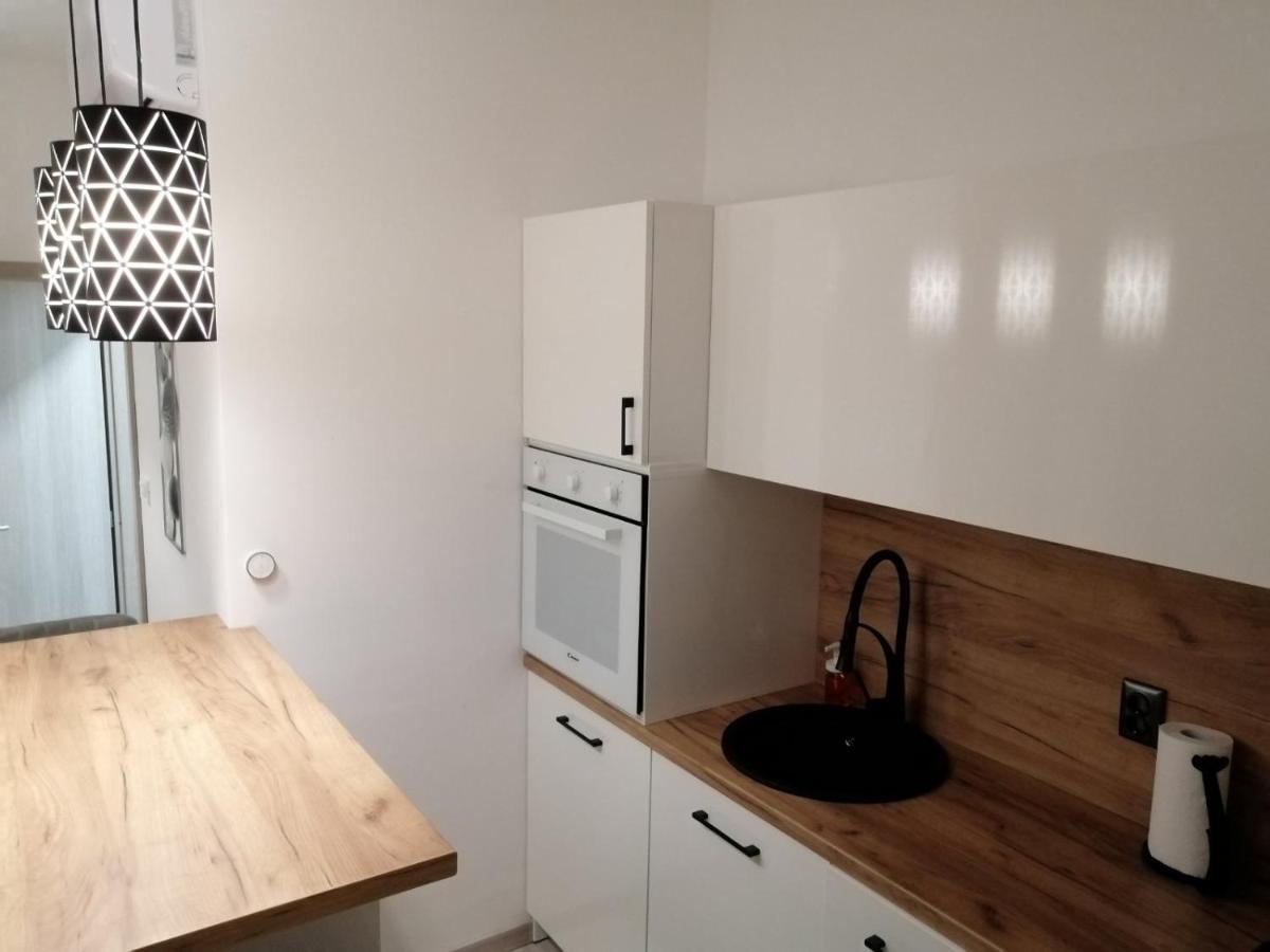 Evita Apartment Karlovac Luaran gambar